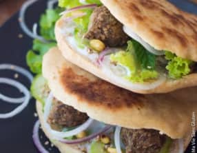 Pain pita et falafels