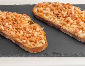 Tartines de crevettes grises