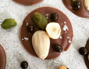 Mendiants chocolat au lait et fleur de sel