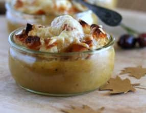 Velouté de pois cassés gratiné aux croûtons et au fromage