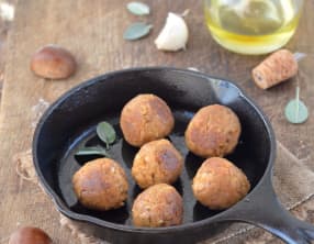 Boulettes de seitan à la châtaigne, ail et sauge
