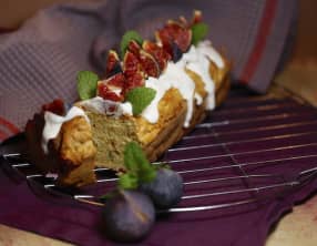 Cake glacé au chèvre frais aux figues et à la menthe