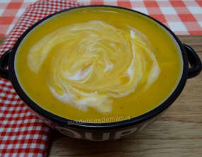 Crème de butternut, endives et navets boule d'or