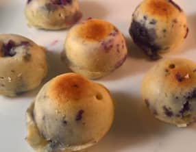 Boules de crêpes aux myrtilles