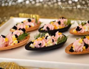 Fines coquilles au tarama et oeuf mimosa