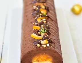 Bûche de Noël chocolat au lait et clémentine