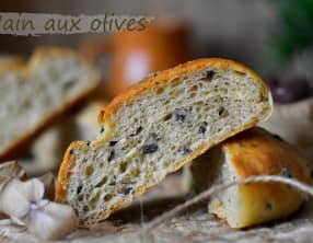 Pain aux olives