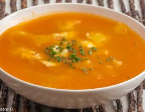 Velouté de butternut aux ravioles