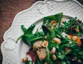 Salade panzanella d'automne au potimarron rôti