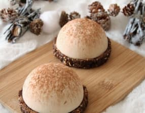 Mousse de marron sur sa pâte de dattes chocolatée