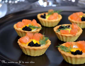 Bouchées aux oeufs de caille et au saumon fumé