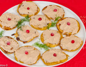 Blinis à la patate douce, mousse de saumon