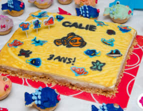 Entremets vanille, pommes caramélisées sur base biscuitée et génoise décorée