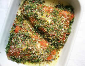 Gravlax de saumon et sa sauce à la moutarde