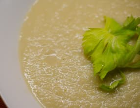 Soupe de céleri branche
