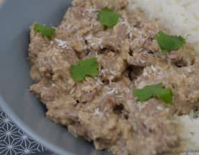 Boeuf épicé à la crème de coco