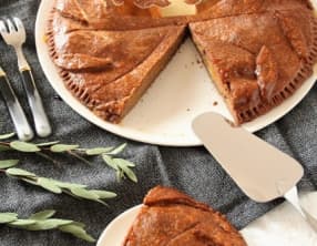 Galette des rois à la mangue et fruits confits