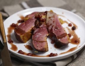 Magret de canard aux airelles