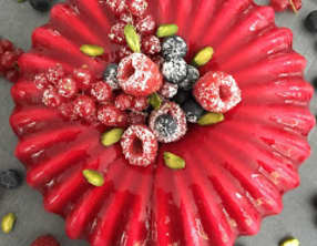 Entremets pistache et fruits rouges