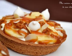 Tartelettes spéculoos à la banane et au caramel beurre salé