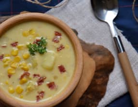 Chaudrée- soupe de maïs au bacon Québécoise