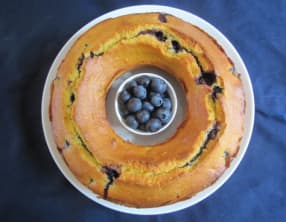 Gâteau de polenta aux myrtilles