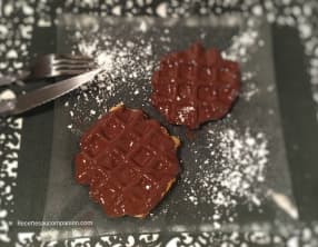 Gaufres liégeoises nappées ou glaçage au chocolat