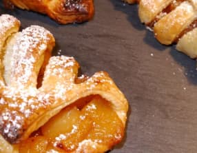 Jalousies aux pommes caramélisées et flambées au Calvados