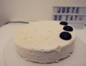 Entremets coco myrtilles