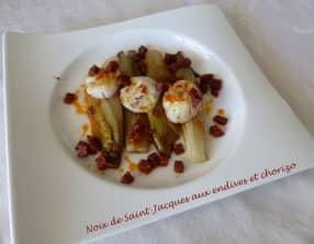 Noix de Saint-Jacques aux endives et chorizo
