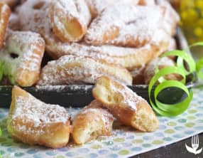 Bugnes lyonnaises moelleuses