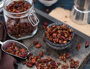 Granola cranberries, noisettes, amandes et graines de courge