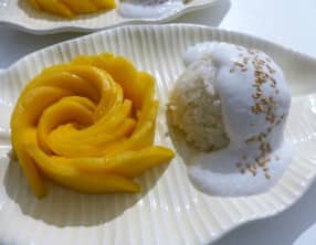 Riz gluant à la mangue et au lait de coco