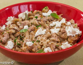 Pâtes à la saucisse et à la ricotta