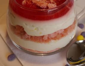 Cheesecake sans cuisson citron, insert confit de fraise