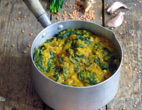 Dahl de lentilles aux épinards