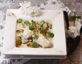 Marinière de moules et filets de sole aux brocolis