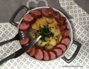 Saucisses de Montbéliard et ses pommes de terre