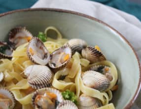 Tagliatelles et coques, facile et rapide