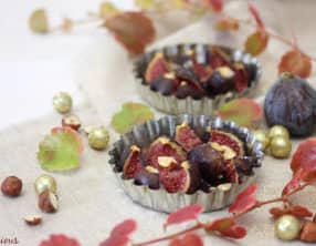 Figues rôties au sirop d'agave et à la noisette