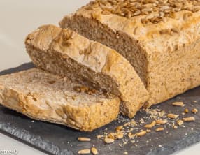 Pain rapide aux graines de lin et tournesol