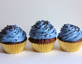 Cupcakes chocolat vanille et caramel au beurre salé