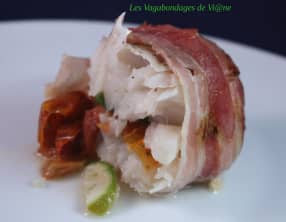 Cabillaud au lard, citron vert et tomates confites