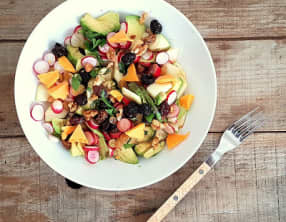 Salade légère avocats, radis et pommes vertes