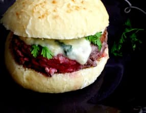 Hamburgers maison au roquefort