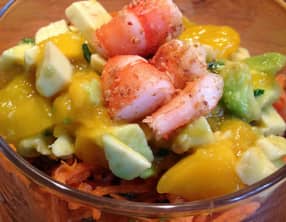 Salade Thaï aux crevettes et mangue