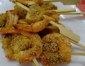 Brochettes de crevette et pomme marinées