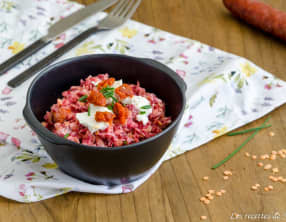 Salade composée aux lentilles corail, betterave, chèvre et chorizo