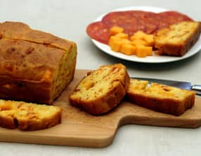 Cake au cheddar et chorizo