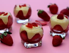 Verrines façon fraisier légères